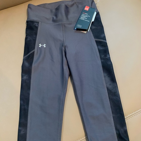 Under Armour Pants - Picture 2 of 9